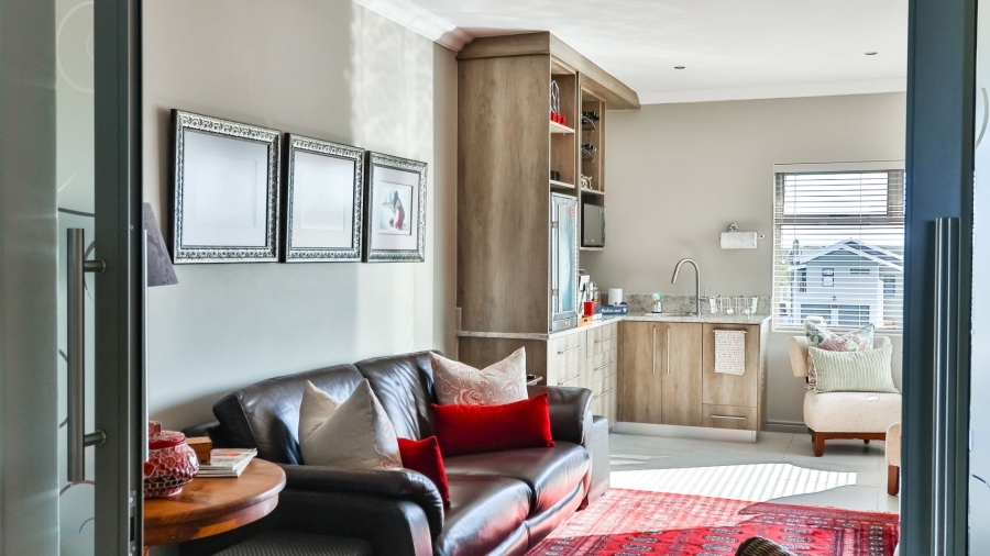 6 Bedroom Property for Sale in Kleinbaai Western Cape